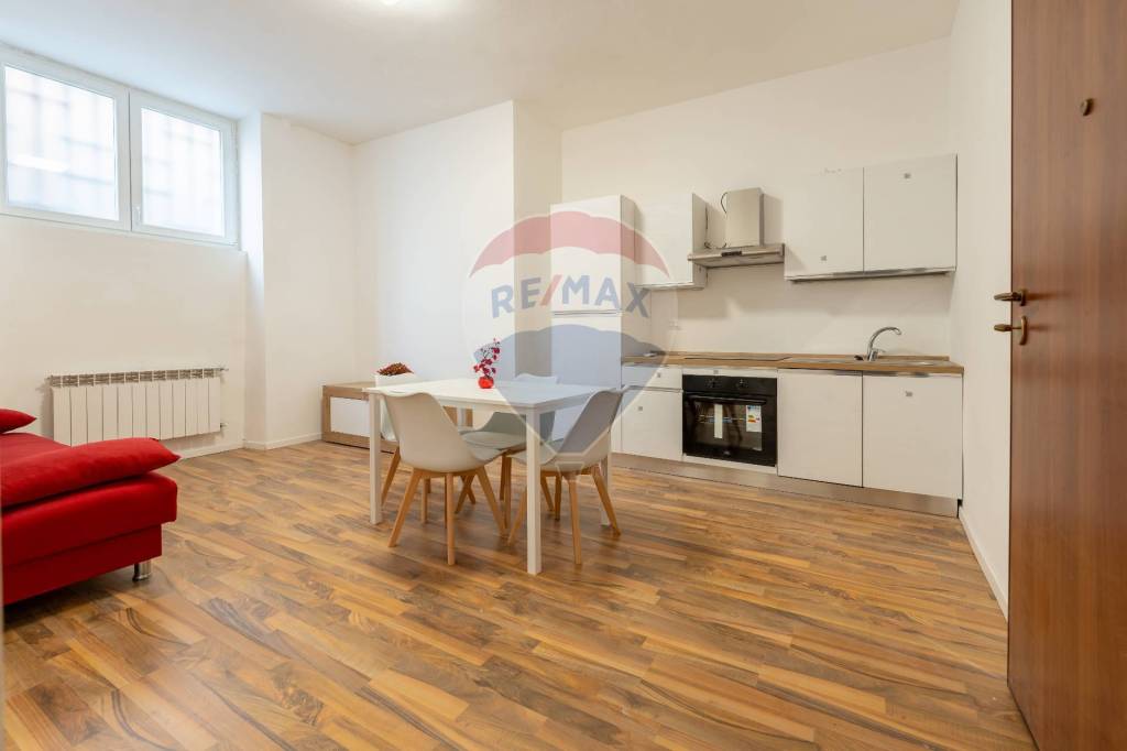 appartamento in vendita a Milano in zona Bocconi