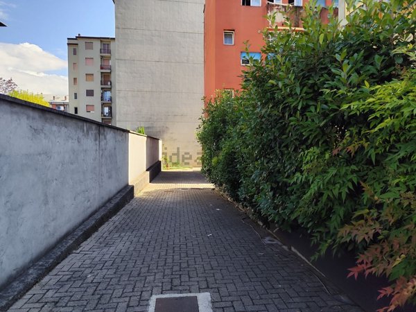 appartamento in vendita a Milano in zona Bovisa