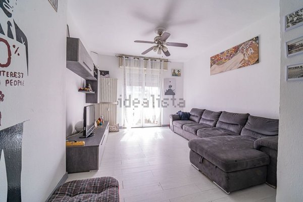 appartamento in vendita a Milano in zona Vigentino