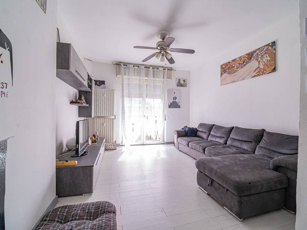 appartamento in vendita a Milano in zona Vigentino