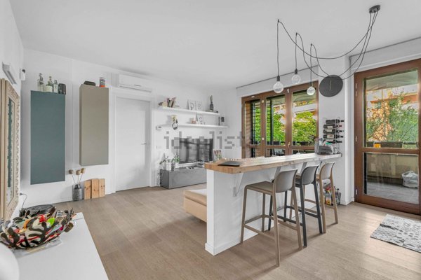 appartamento in vendita a Milano in zona Vigentino