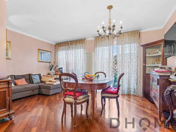 appartamento in vendita a Milano in zona Corvetto