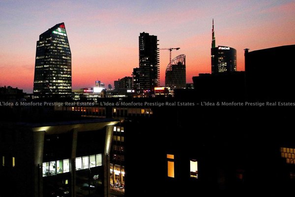 appartamento in vendita a Milano in zona Centro Direzionale