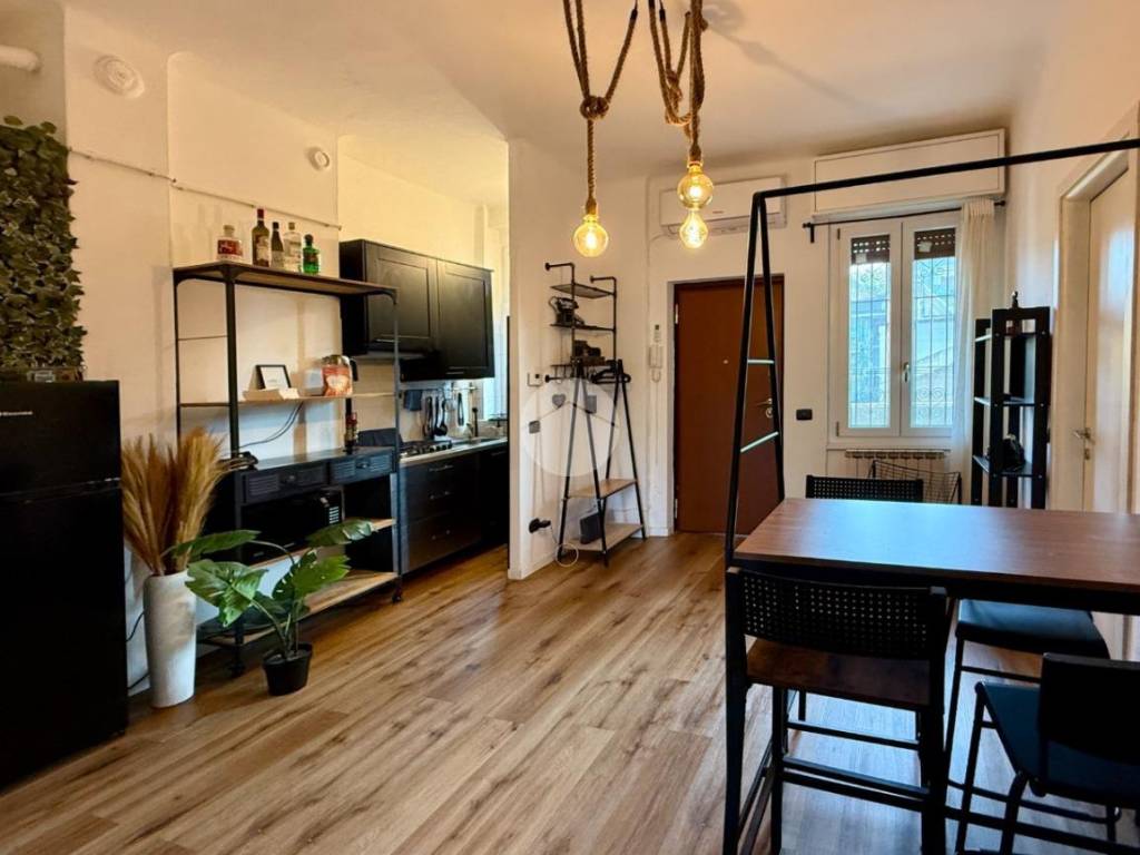 appartamento in vendita a Milano in zona Chiesa Rossa