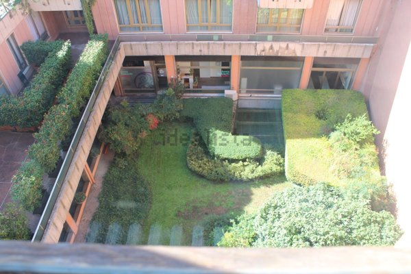 appartamento in vendita a Milano in zona Porta Genova