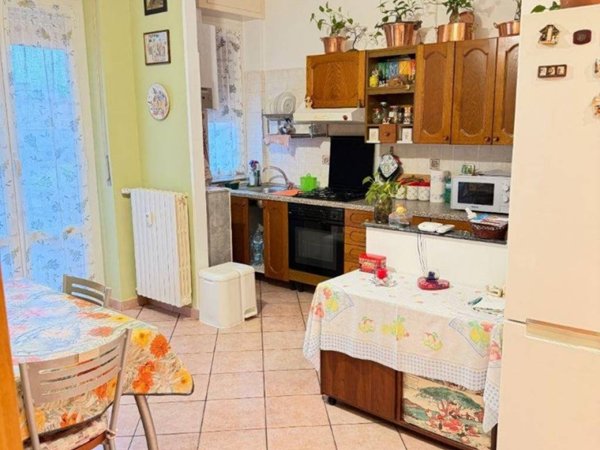 appartamento in vendita a Milano in zona Lorenteggio