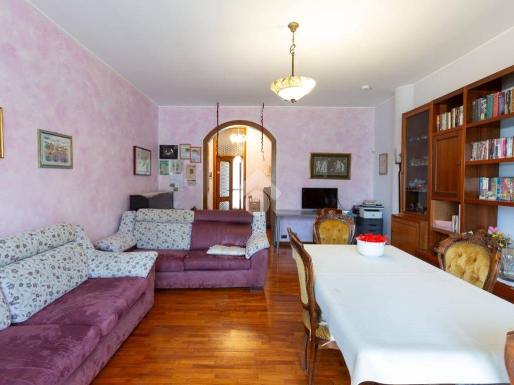 appartamento in vendita a Milano in zona Niguarda