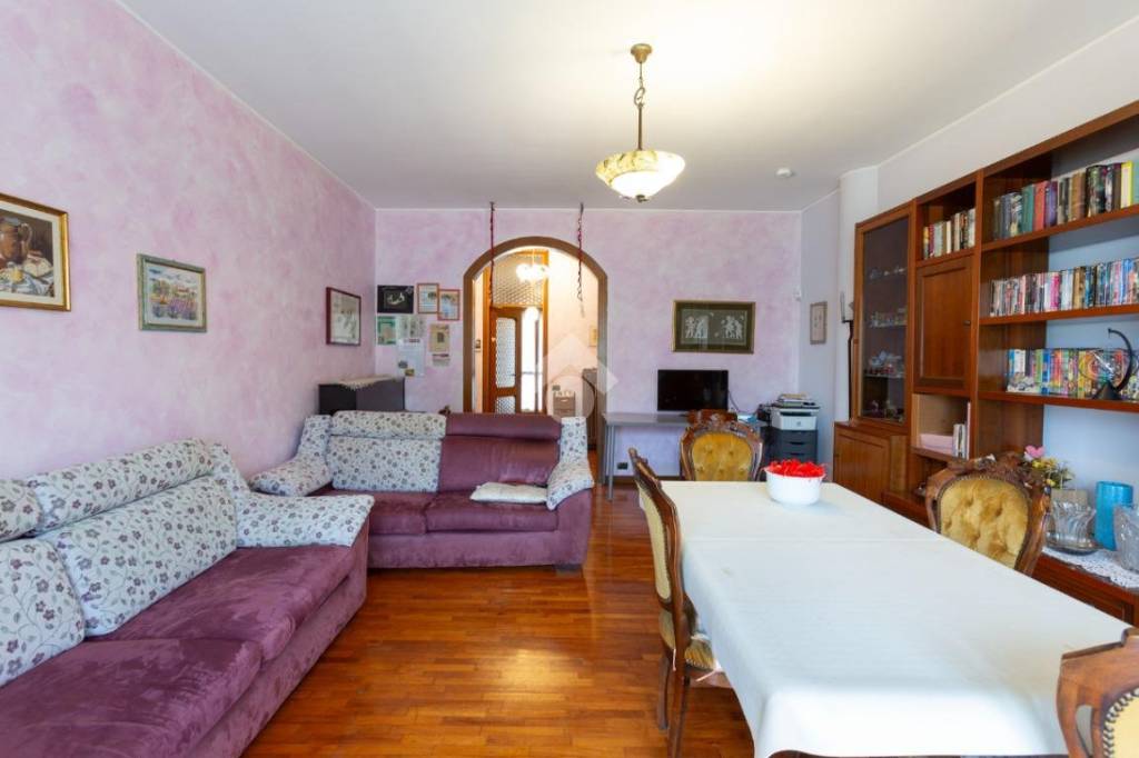 appartamento in vendita a Milano in zona Niguarda