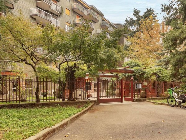appartamento in vendita a Milano in zona Vigentino