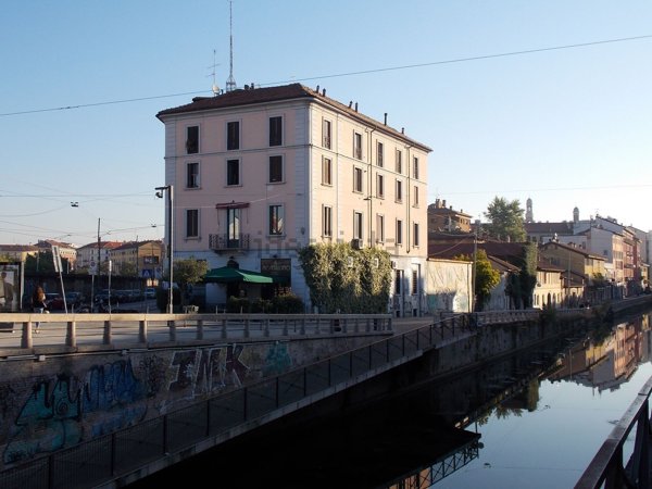 appartamento in vendita a Milano in zona Porta Genova