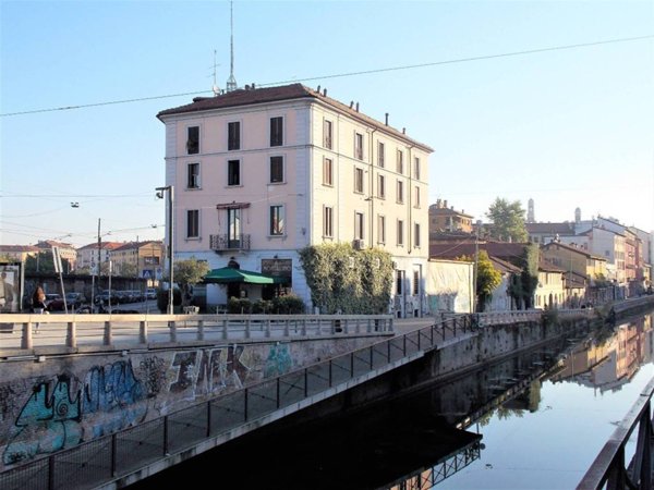 appartamento in vendita a Milano in zona Porta Genova