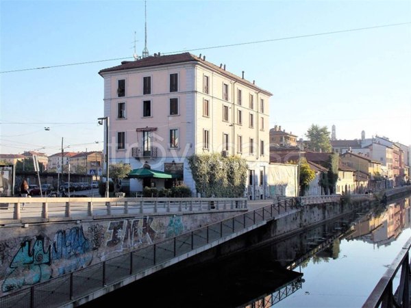 appartamento in vendita a Milano in zona Porta Ticinese