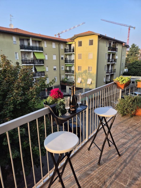 appartamento in vendita a Milano in zona Quinto Romano