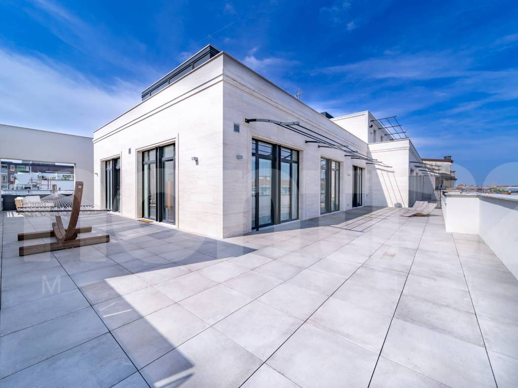 appartamento in vendita a Milano in zona Solari