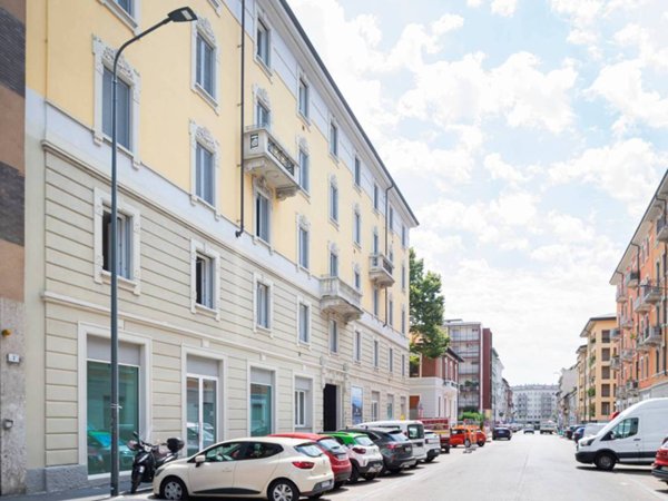 appartamento in vendita a Milano in zona Porta Genova