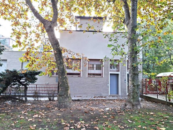 casa indipendente in vendita a Milano in zona Niguarda