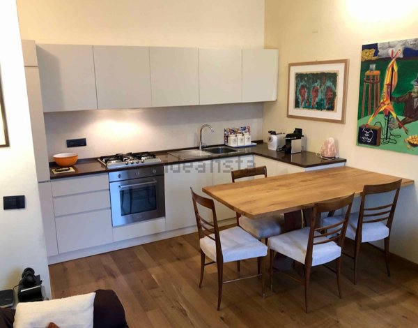 appartamento in vendita a Milano in zona Bocconi