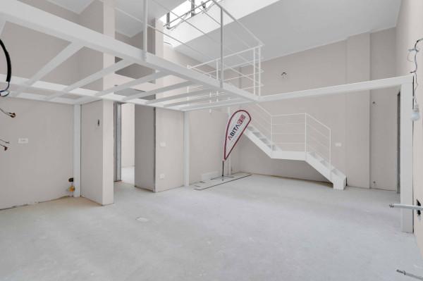 appartamento in vendita a Milano in zona Morivione