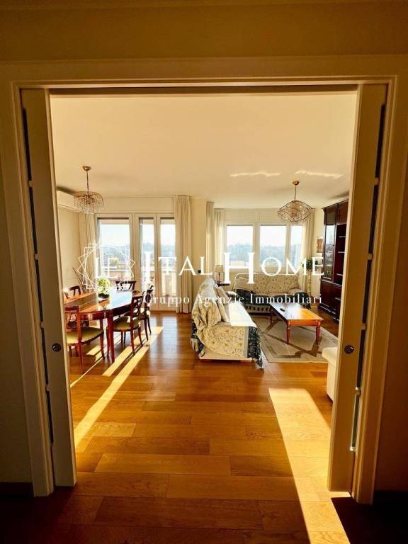 appartamento in vendita a Milano in zona Ghisolfa