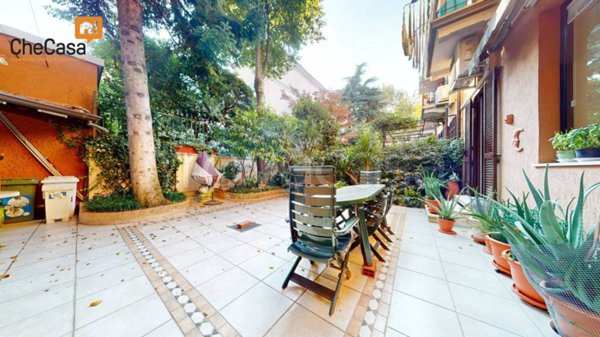 casa indipendente in vendita a Milano in zona Loreto