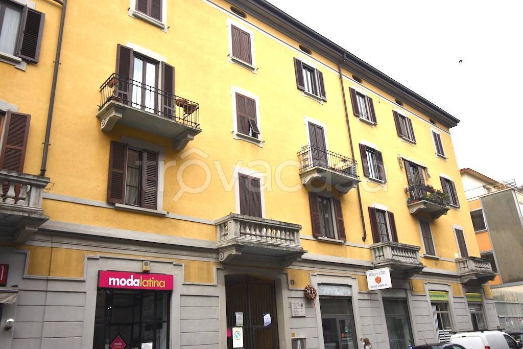 appartamento in vendita a Milano in zona Città Studi