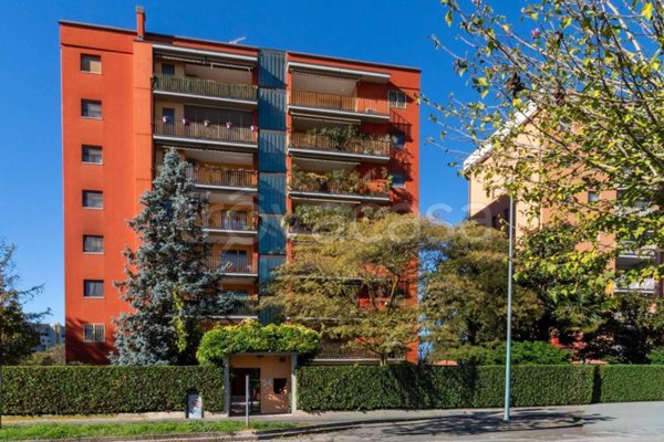 appartamento in vendita a Milano in zona Barona