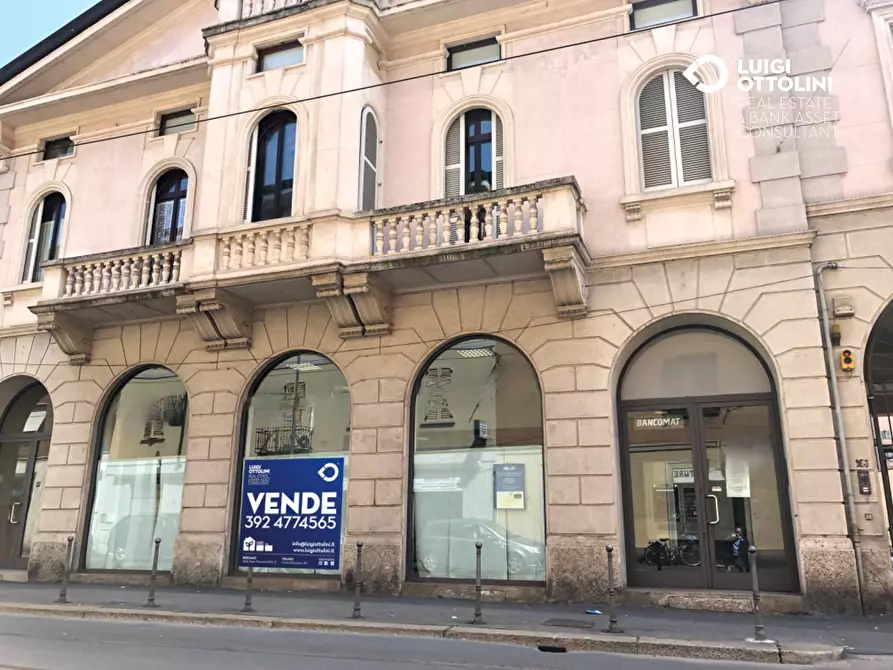 negozio in vendita a Milano in zona Niguarda
