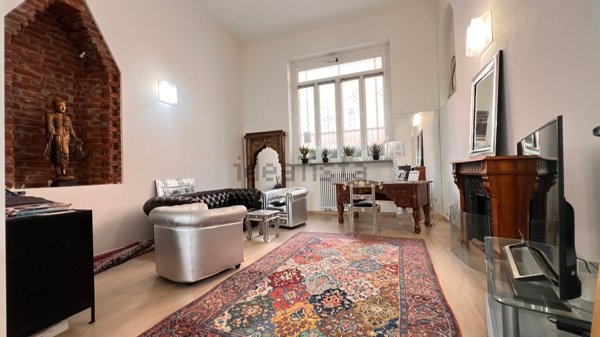 appartamento in vendita a Milano in zona Cinque Giornate