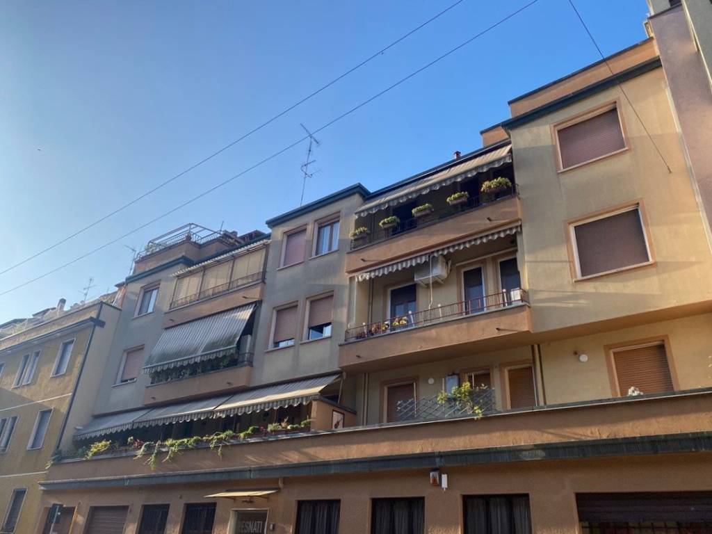 appartamento in vendita a Milano in zona Porta Vittoria