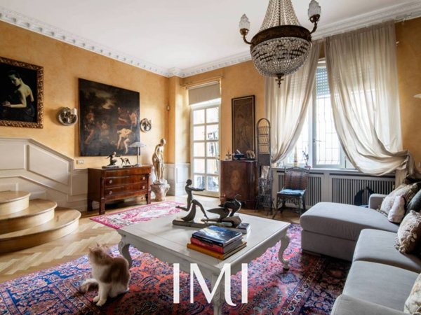 appartamento in vendita a Milano in zona Il Portello