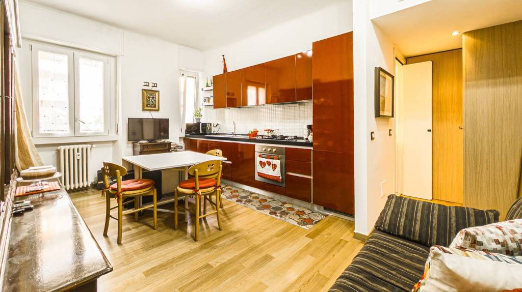 appartamento in vendita a Milano in zona Piazzale Lodi