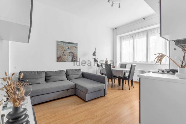 appartamento in vendita a Milano in zona Vigentino