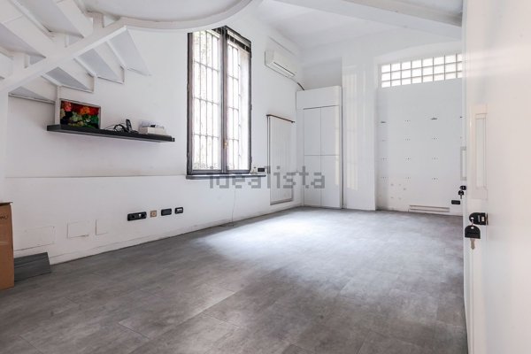 appartamento in vendita a Milano in zona Isola