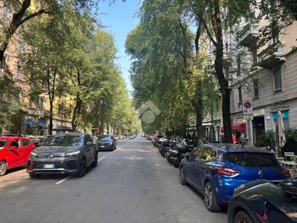 appartamento in vendita a Milano in zona Città Studi
