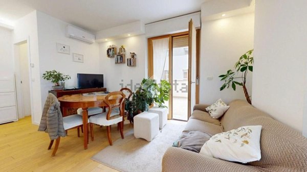 appartamento in vendita a Milano in zona Lambrate