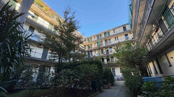appartamento in vendita a Milano in zona Cinque Giornate