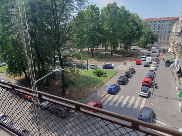 appartamento in vendita a Milano in zona Villapizzone