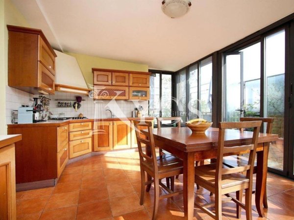 appartamento in vendita a Milano in zona Famagosta