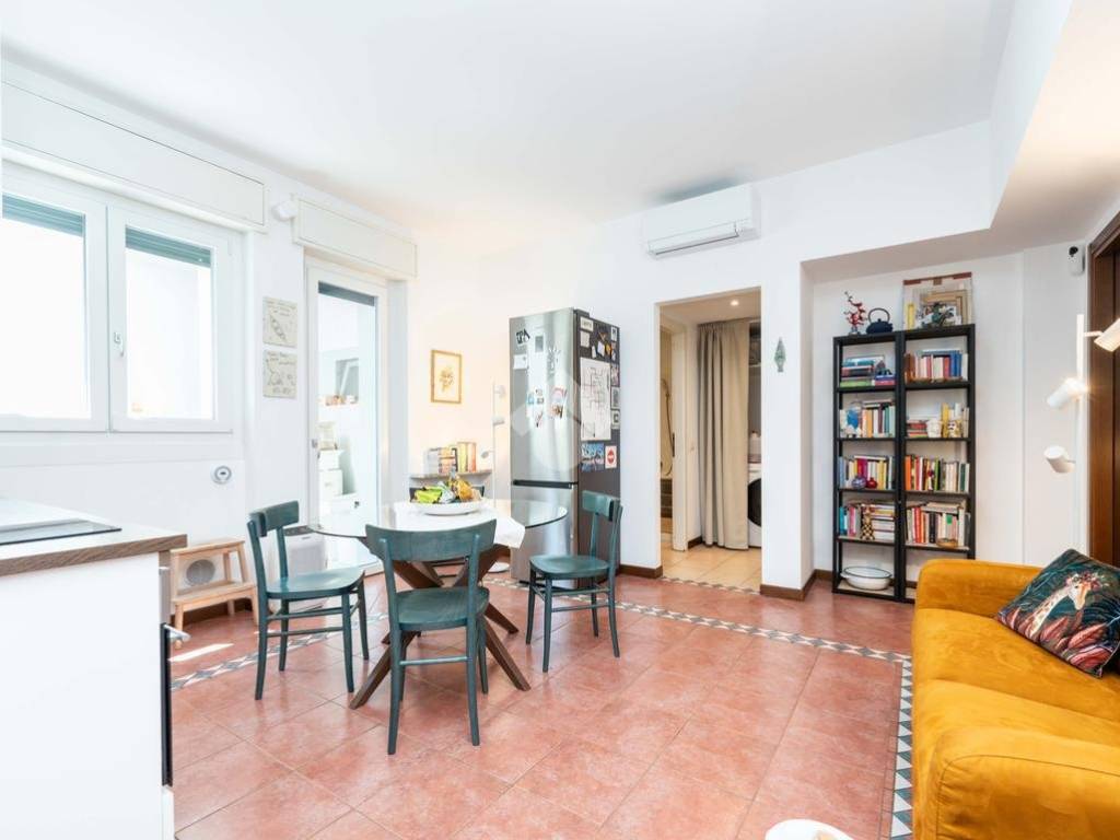 appartamento in vendita a Milano in zona Città Studi