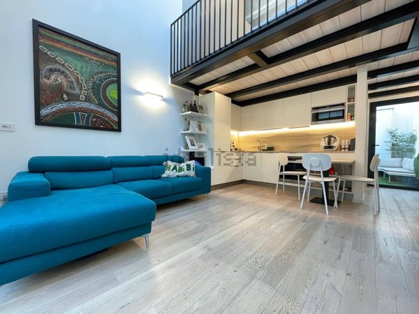 appartamento in vendita a Milano in zona Sempione