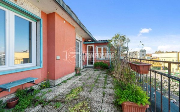 appartamento in vendita a Milano in zona Piazzale Lodi