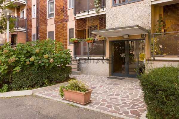 appartamento in vendita a Milano in zona Gallaratese