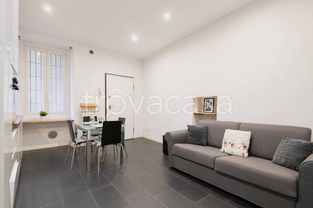 appartamento in vendita a Milano in zona Sempione