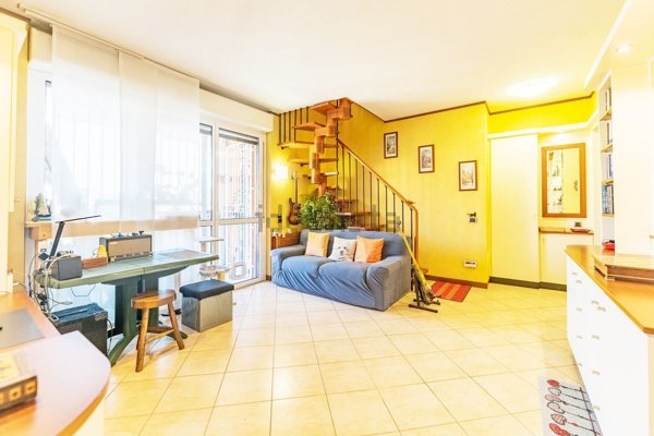appartamento in vendita a Milano in zona Vigentino