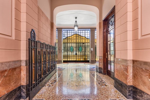 appartamento in vendita a Milano in zona XXII Marzo