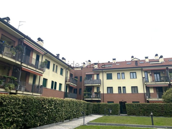 appartamento in vendita a Milano in zona Muggiano