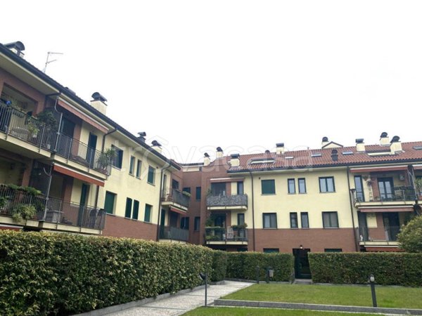 appartamento in vendita a Milano in zona Muggiano