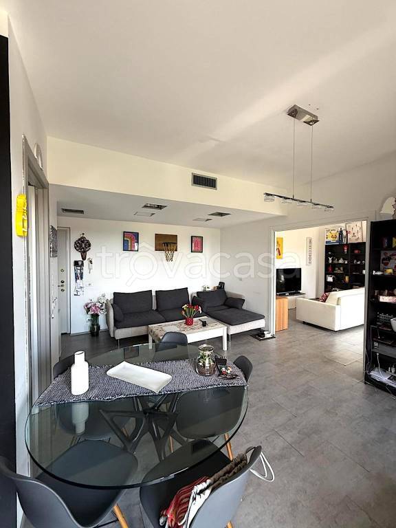 appartamento in vendita a Milano in zona Corvetto