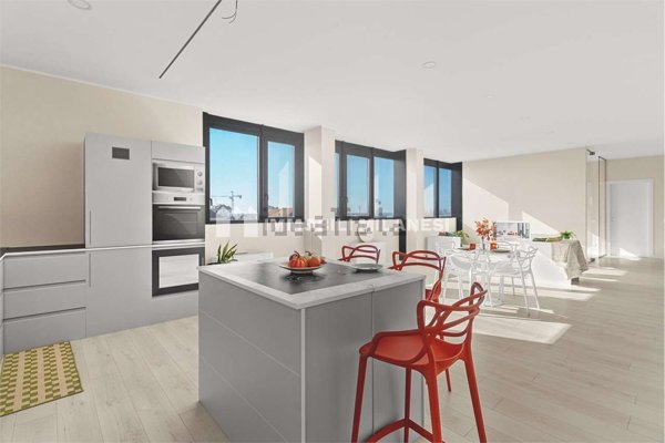 appartamento in vendita a Milano in zona Vigentino
