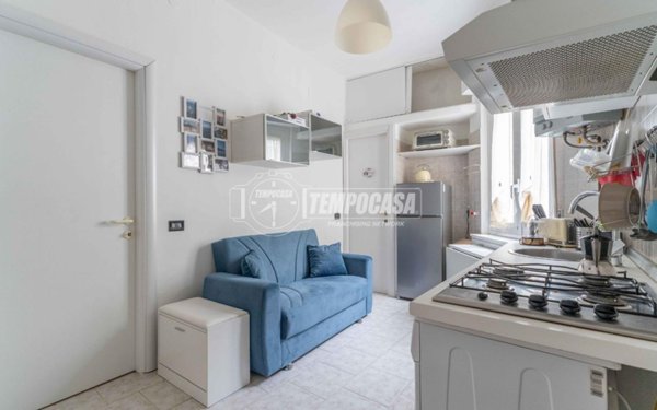 appartamento in vendita a Milano in zona Morivione